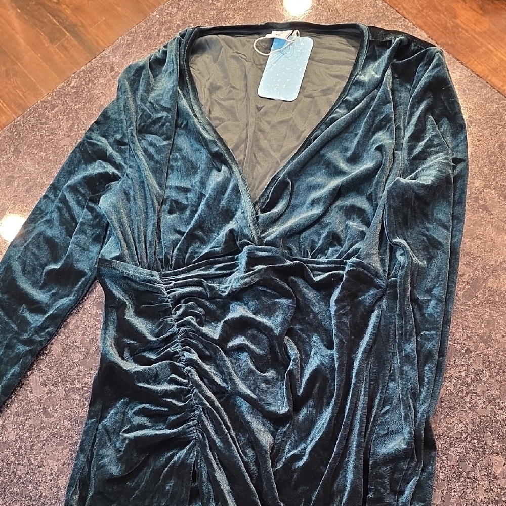 Elegant High Low Velvet Dress in Green